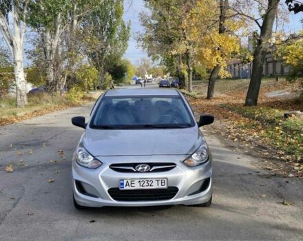 Серый Хендай Акцент, объемом двигателя 1.4 л и пробегом 173 тыс. км за 6800 $, фото 4 на Automoto.ua