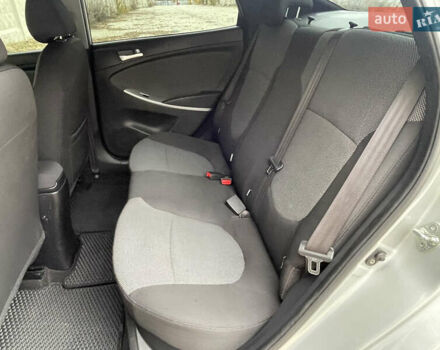 Хендай Акцент 2011 у Одесі на Automoto.ua Сірий Хендай Акцент, об'ємом двигуна 1.4 л та пробігом 184 тис. км за 7200 $, фото 51 на Automoto.ua