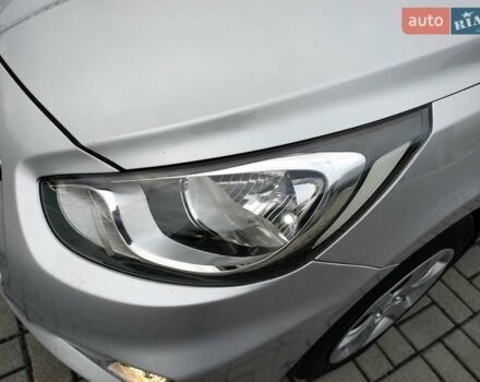 Серый Хендай Акцент, объемом двигателя 1.4 л и пробегом 175 тыс. км за 7500 $, фото 17 на Automoto.ua