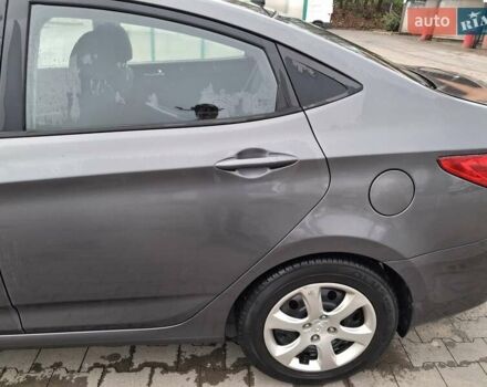 Серый Хендай Акцент, объемом двигателя 1.6 л и пробегом 109 тыс. км за 6700 $, фото 13 на Automoto.ua