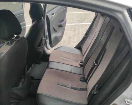 Серый Хендай Акцент, объемом двигателя 1.4 л и пробегом 104 тыс. км за 7600 $, фото 6 на Automoto.ua