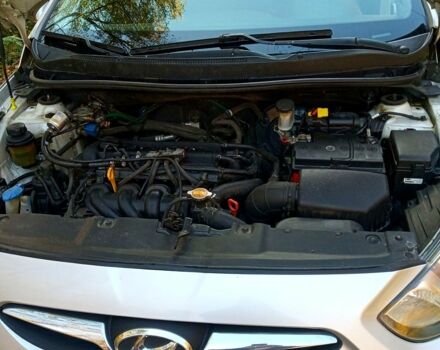 Сірий Хендай Акцент, об'ємом двигуна 1.6 л та пробігом 218 тис. км за 6950 $, фото 6 на Automoto.ua