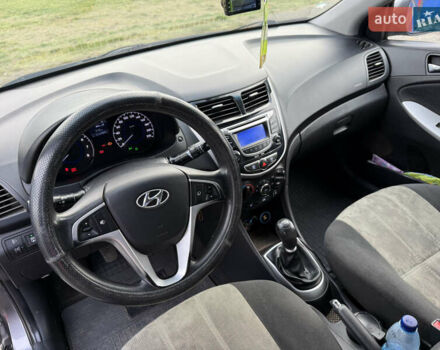 Серый Хендай Акцент, объемом двигателя 1.4 л и пробегом 206 тыс. км за 6400 $, фото 33 на Automoto.ua