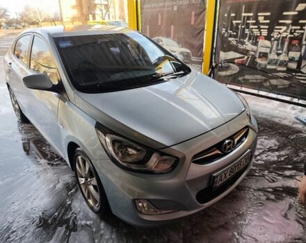 Серый Хендай Акцент, объемом двигателя 1.6 л и пробегом 227 тыс. км за 6350 $, фото 2 на Automoto.ua