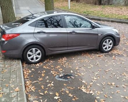 Серый Хендай Акцент, объемом двигателя 1.4 л и пробегом 128 тыс. км за 7150 $, фото 8 на Automoto.ua