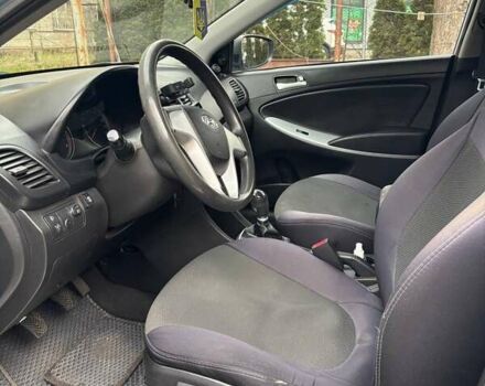 Серый Хендай Акцент, объемом двигателя 1.4 л и пробегом 140 тыс. км за 6800 $, фото 12 на Automoto.ua