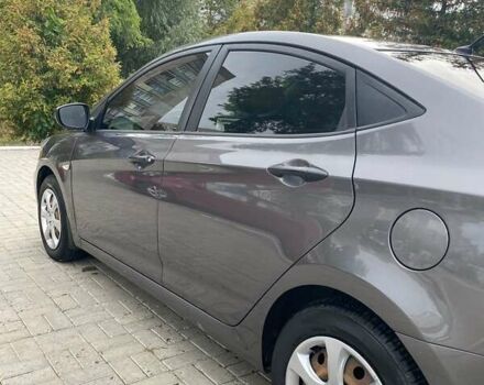 Серый Хендай Акцент, объемом двигателя 1.4 л и пробегом 164 тыс. км за 7199 $, фото 4 на Automoto.ua