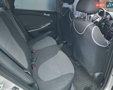 Серый Хендай Акцент, объемом двигателя 1.4 л и пробегом 177 тыс. км за 6100 $, фото 20 на Automoto.ua