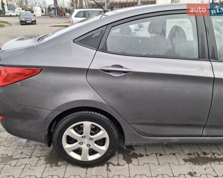 Серый Хендай Акцент, объемом двигателя 1.6 л и пробегом 109 тыс. км за 6700 $, фото 17 на Automoto.ua