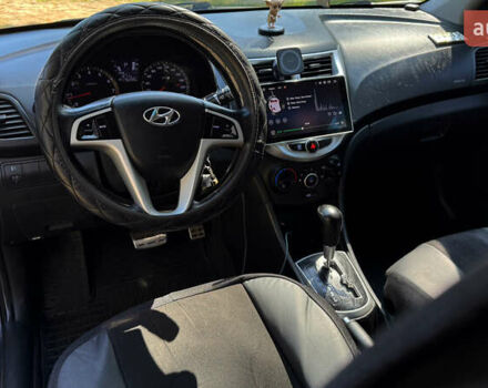 Сірий Хендай Акцент, об'ємом двигуна 1.4 л та пробігом 185 тис. км за 6800 $, фото 7 на Automoto.ua