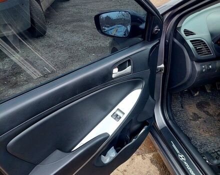 Серый Хендай Акцент, объемом двигателя 1.4 л и пробегом 165 тыс. км за 6500 $, фото 2 на Automoto.ua