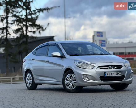 Серый Хендай Акцент, объемом двигателя 1.6 л и пробегом 138 тыс. км за 7900 $, фото 1 на Automoto.ua