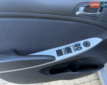 Серый Хендай Акцент, объемом двигателя 1.59 л и пробегом 140 тыс. км за 7350 $, фото 30 на Automoto.ua