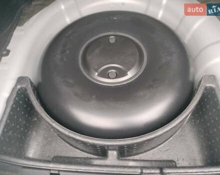 Серый Хендай Акцент, объемом двигателя 1.4 л и пробегом 175 тыс. км за 7500 $, фото 10 на Automoto.ua