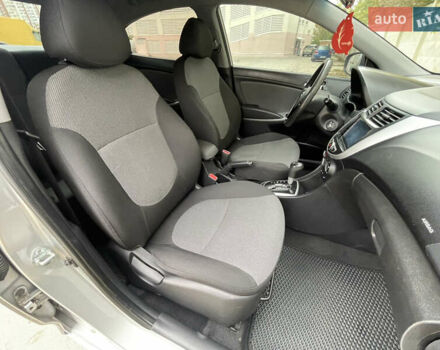 Хендай Акцент 2011 у Одесі на Automoto.ua Сірий Хендай Акцент, об'ємом двигуна 1.4 л та пробігом 184 тис. км за 7200 $, фото 44 на Automoto.ua