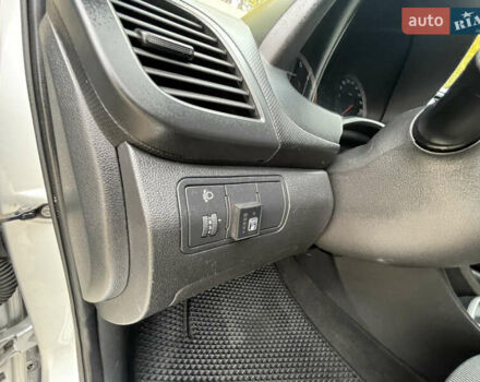 Хендай Акцент 2011 у Одесі на Automoto.ua Сірий Хендай Акцент, об'ємом двигуна 1.4 л та пробігом 184 тис. км за 7200 $, фото 59 на Automoto.ua