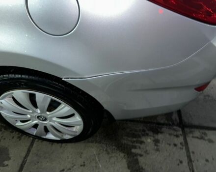 Серый Хендай Акцент, объемом двигателя 1.4 л и пробегом 218 тыс. км за 5600 $, фото 1 на Automoto.ua