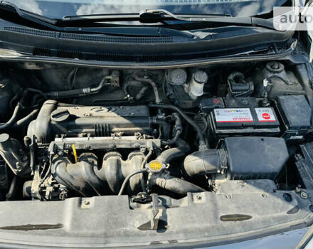 Сірий Хендай Акцент, об'ємом двигуна 1.4 л та пробігом 250 тис. км за 6700 $, фото 46 на Automoto.ua