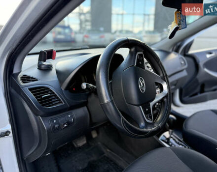 Серый Хендай Акцент, объемом двигателя 1.6 л и пробегом 138 тыс. км за 7900 $, фото 31 на Automoto.ua