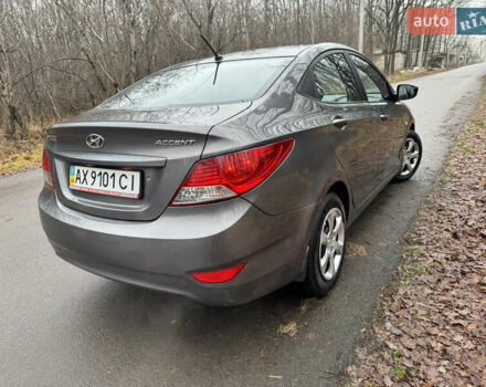 Серый Хендай Акцент, объемом двигателя 1.4 л и пробегом 125 тыс. км за 7500 $, фото 5 на Automoto.ua