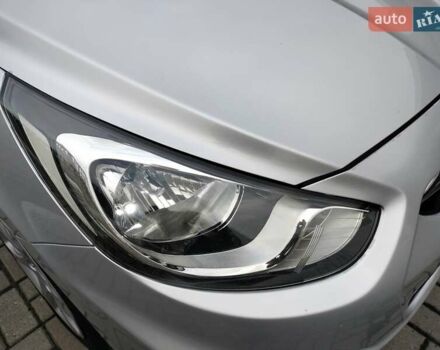 Серый Хендай Акцент, объемом двигателя 1.4 л и пробегом 175 тыс. км за 7500 $, фото 16 на Automoto.ua