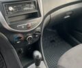 Серый Хендай Акцент, объемом двигателя 1.4 л и пробегом 260 тыс. км за 6200 $, фото 4 на Automoto.ua