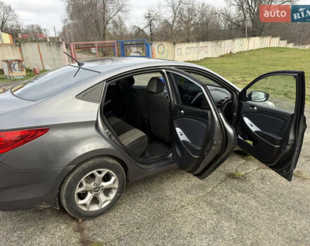 Серый Хендай Акцент, объемом двигателя 1.4 л и пробегом 206 тыс. км за 6400 $, фото 40 на Automoto.ua