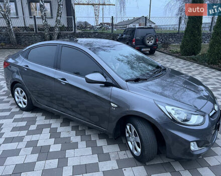 Серый Хендай Акцент, объемом двигателя 1.6 л и пробегом 194 тыс. км за 7900 $, фото 16 на Automoto.ua