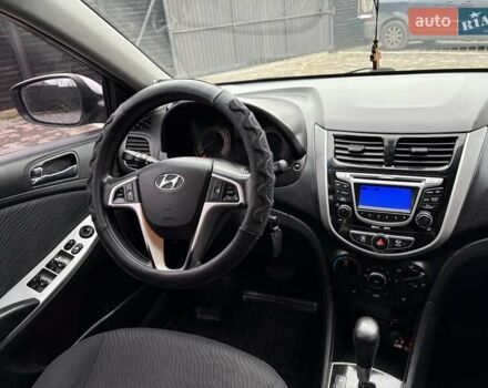 Серый Хендай Акцент, объемом двигателя 1.6 л и пробегом 186 тыс. км за 7900 $, фото 16 на Automoto.ua