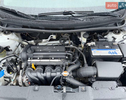 Серый Хендай Акцент, объемом двигателя 1.4 л и пробегом 38 тыс. км за 7700 $, фото 21 на Automoto.ua