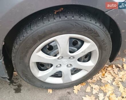 Серый Хендай Акцент, объемом двигателя 1.4 л и пробегом 128 тыс. км за 7150 $, фото 4 на Automoto.ua