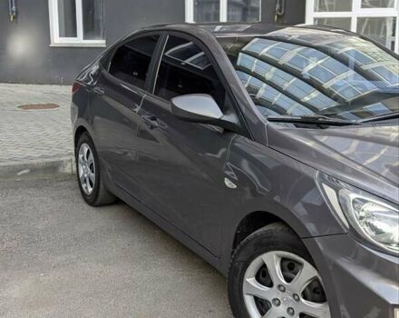 Серый Хендай Акцент, объемом двигателя 1.4 л и пробегом 233 тыс. км за 6250 $, фото 14 на Automoto.ua