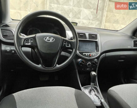 Хендай Акцент 2011 у Одесі на Automoto.ua Сірий Хендай Акцент, об'ємом двигуна 1.4 л та пробігом 184 тис. км за 7200 $, фото 57 на Automoto.ua