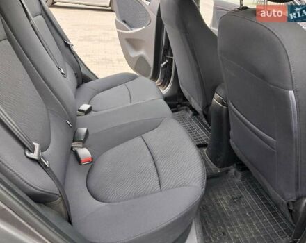 Серый Хендай Акцент, объемом двигателя 1.6 л и пробегом 109 тыс. км за 6700 $, фото 8 на Automoto.ua