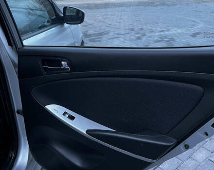 Серый Хендай Акцент, объемом двигателя 1.4 л и пробегом 79 тыс. км за 8100 $, фото 20 на Automoto.ua