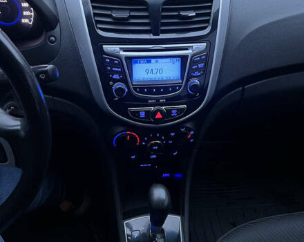 Серый Хендай Акцент, объемом двигателя 1.6 л и пробегом 194 тыс. км за 7900 $, фото 17 на Automoto.ua