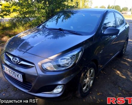 Серый Хендай Акцент, объемом двигателя 1.4 л и пробегом 305 тыс. км за 6300 $, фото 2 на Automoto.ua