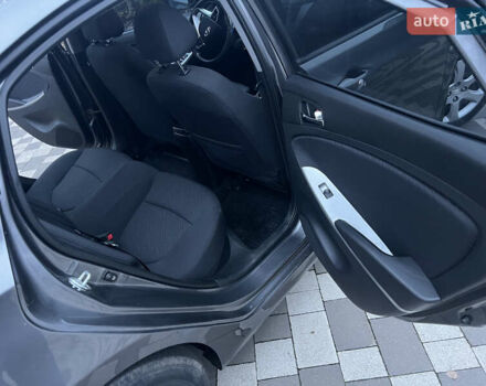 Серый Хендай Акцент, объемом двигателя 1.6 л и пробегом 194 тыс. км за 7900 $, фото 25 на Automoto.ua