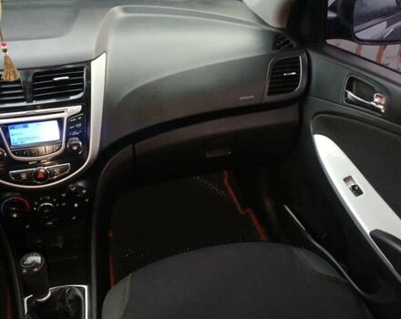 Серый Хендай Акцент, объемом двигателя 1.4 л и пробегом 163 тыс. км за 6700 $, фото 6 на Automoto.ua