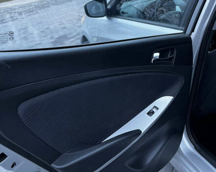 Серый Хендай Акцент, объемом двигателя 1.4 л и пробегом 79 тыс. км за 8100 $, фото 18 на Automoto.ua