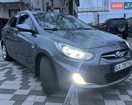 Серый Хендай Акцент, объемом двигателя 1.6 л и пробегом 194 тыс. км за 7900 $, фото 2 на Automoto.ua