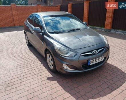 Сірий Хендай Акцент, об'ємом двигуна 1.4 л та пробігом 236 тис. км за 6750 $, фото 2 на Automoto.ua