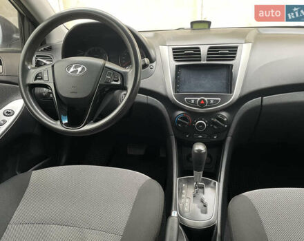 Хендай Акцент 2011 у Одесі на Automoto.ua Сірий Хендай Акцент, об'ємом двигуна 1.4 л та пробігом 184 тис. км за 7200 $, фото 56 на Automoto.ua