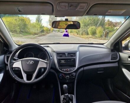 Серый Хендай Акцент, объемом двигателя 1.4 л и пробегом 173 тыс. км за 6800 $, фото 12 на Automoto.ua