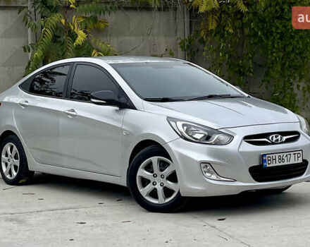 Хендай Акцент 2011 у Одесі на Automoto.ua Сірий Хендай Акцент, об'ємом двигуна 1.4 л та пробігом 184 тис. км за 7200 $, фото 6 на Automoto.ua