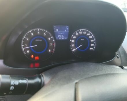 Серый Хендай Акцент, объемом двигателя 1.6 л и пробегом 251 тыс. км за 4900 $, фото 6 на Automoto.ua