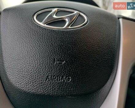 Серый Хендай Акцент, объемом двигателя 1.4 л и пробегом 175 тыс. км за 7500 $, фото 33 на Automoto.ua