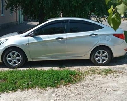 Серый Хендай Акцент, объемом двигателя 1.4 л и пробегом 190 тыс. км за 6300 $, фото 3 на Automoto.ua