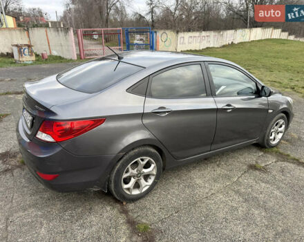 Серый Хендай Акцент, объемом двигателя 1.4 л и пробегом 206 тыс. км за 6400 $, фото 19 на Automoto.ua