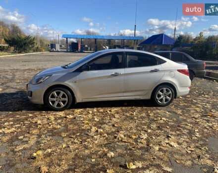 Хендай Акцент 2011 у Полтаві на Automoto.ua Сірий Хендай Акцент, об'ємом двигуна 1.4 л та пробігом 171 тис. км за 6499 $, фото 2 на Automoto.ua